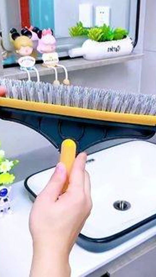 衛生間清潔新革命 高效清潔刷，邊角縫隙無處遁形